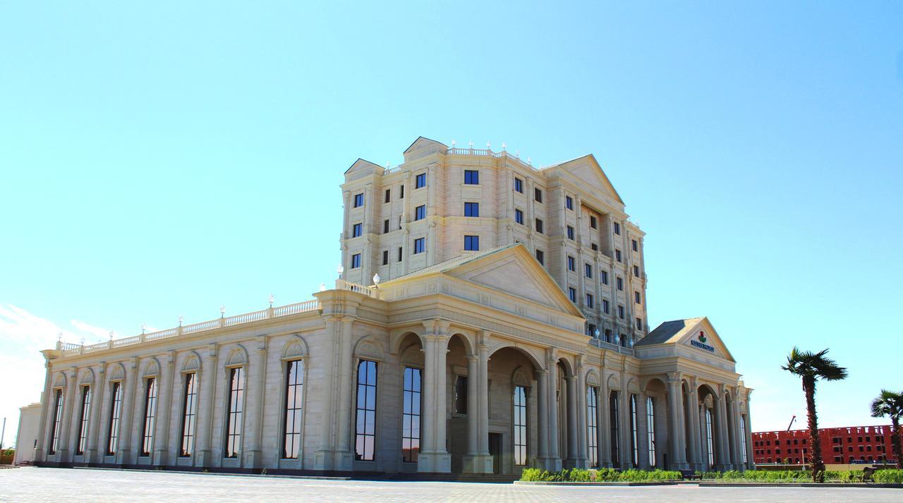 Sultan Palace Hotel Atyraū Exterior foto The University of Human Development